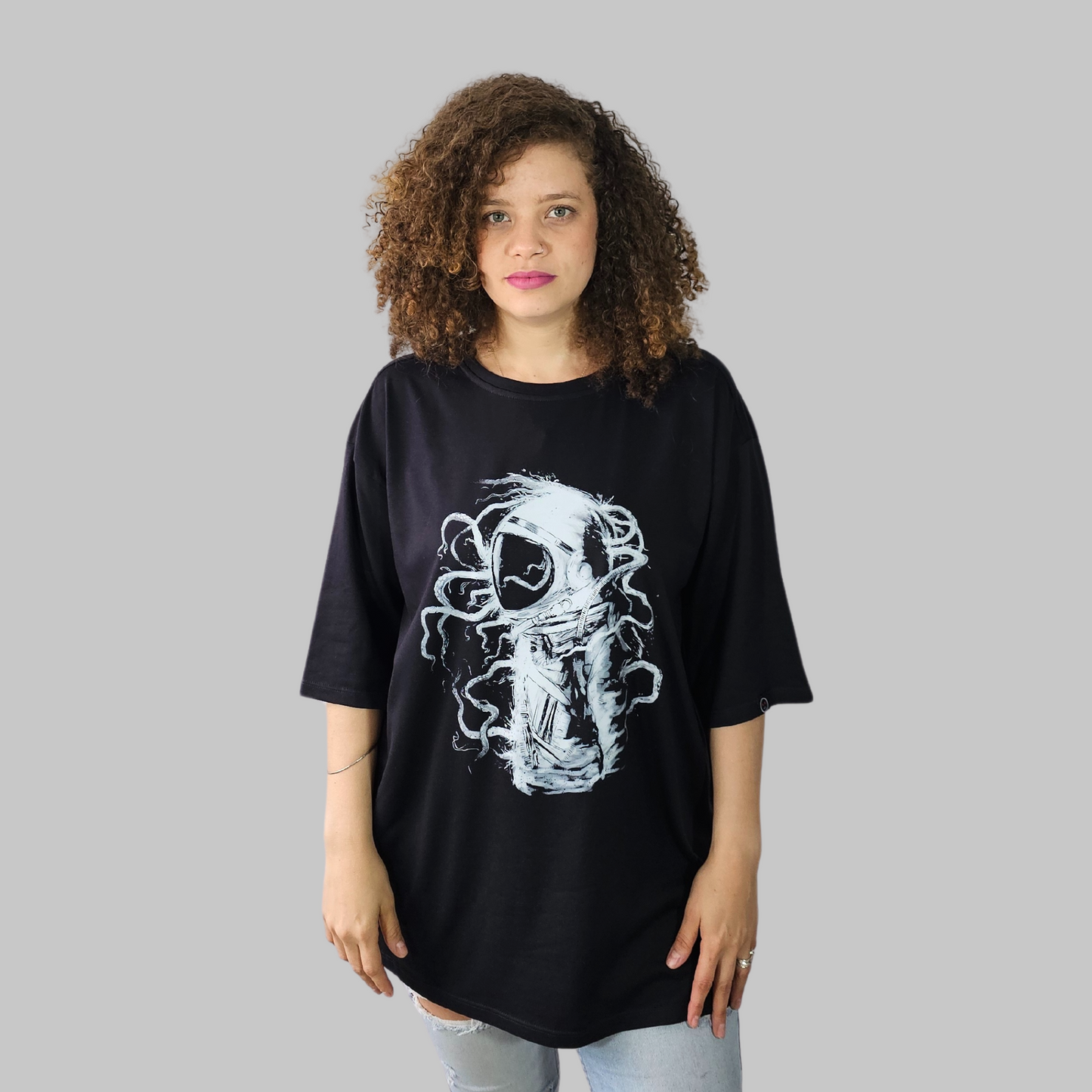 Camiseta Oversize - Horror Space