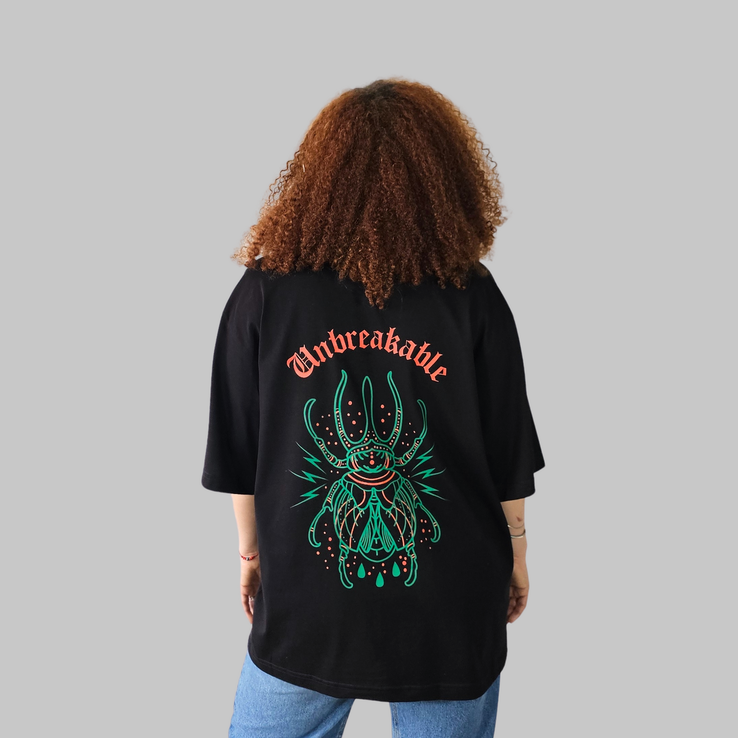 Camiseta Oversize - Unbreakable