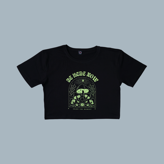 Camiseta Crop - Be Here Now