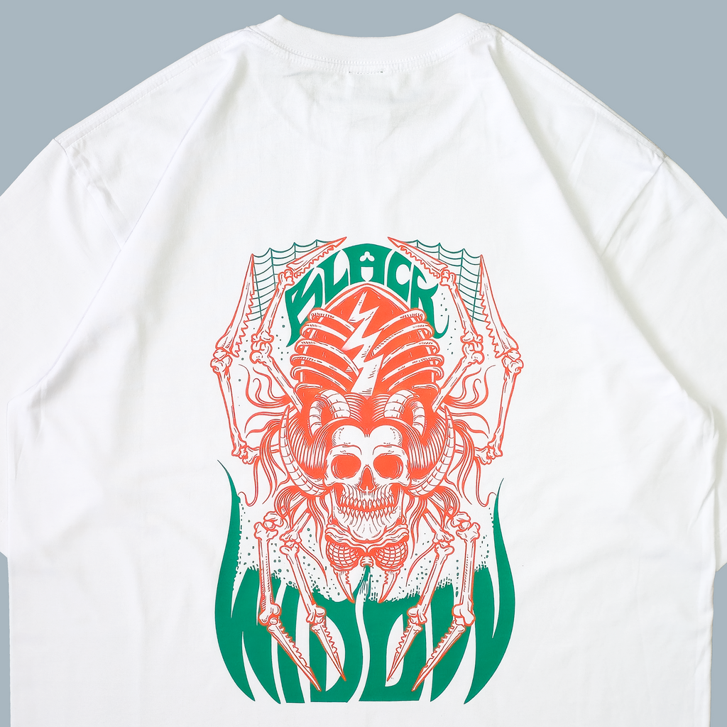 Camiseta Oversize - Black Widow