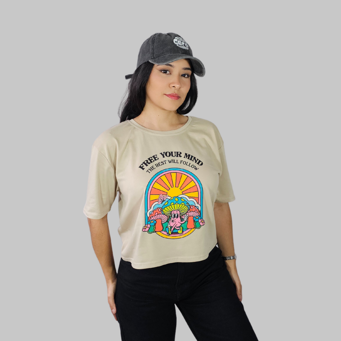 Camiseta Crop - Free Your Mind